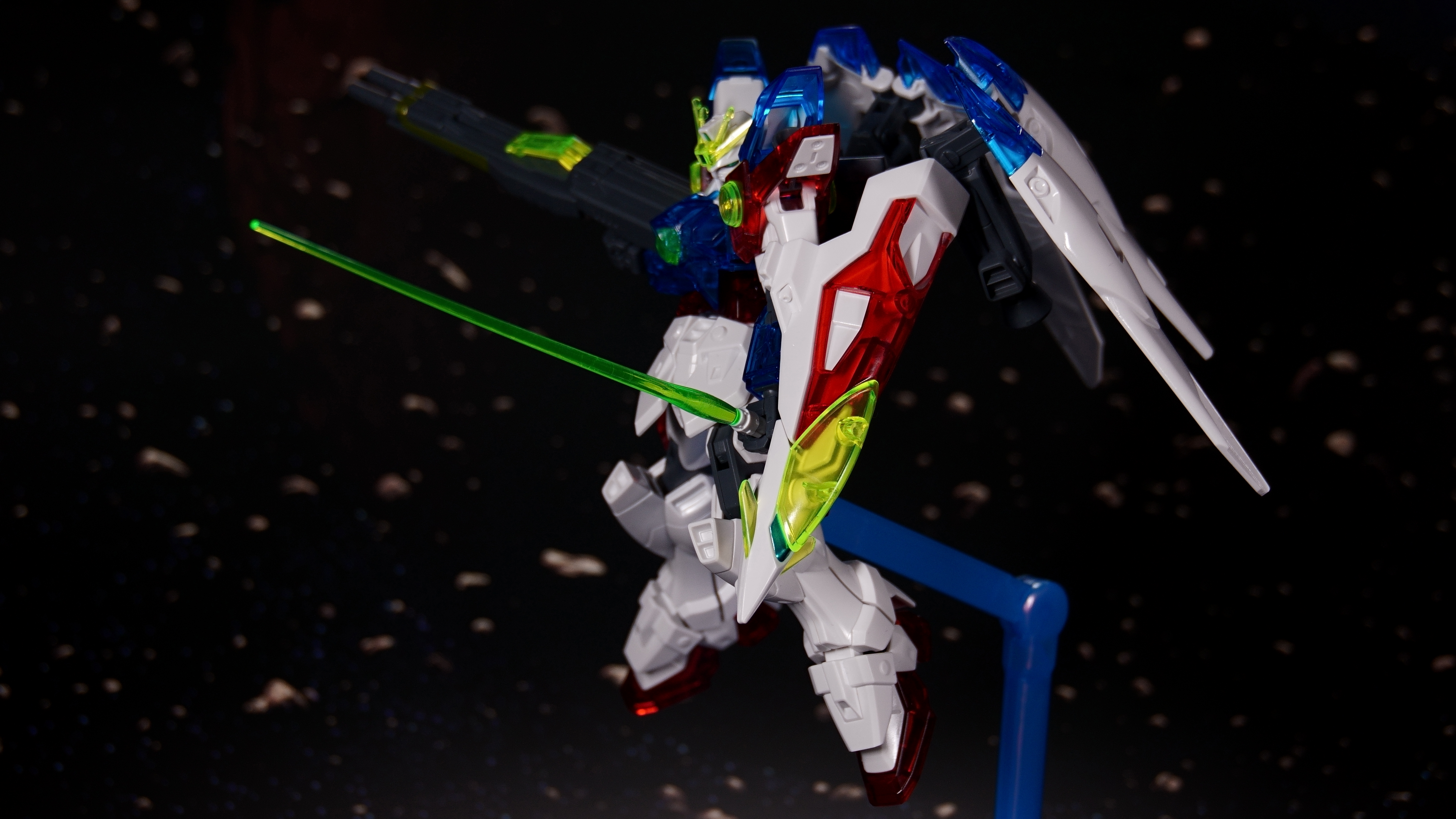 【Vol.10 HGAC 1/144 Wing Gundam Zero [Solid Clear]】 Review