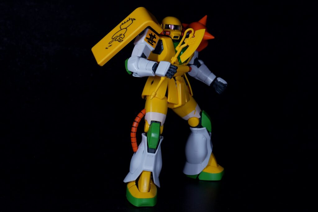 【Vol.08 MG 1/100 RIKO’S ZAKU (Plastic Model and RIKO Ver.)】 Review