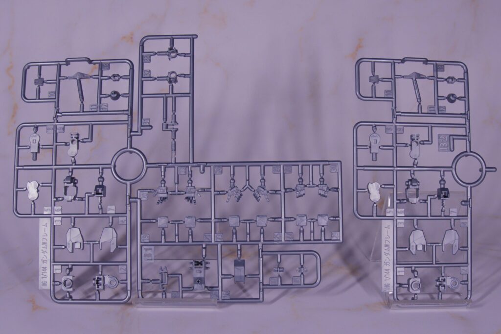 【Vol.20 HG 1/144 Gundam Sandrock [Clear Color]】 Review