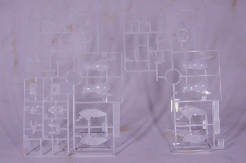 【Vol.20 HG 1/144 Gundam Sandrock [Clear Color]】 Review