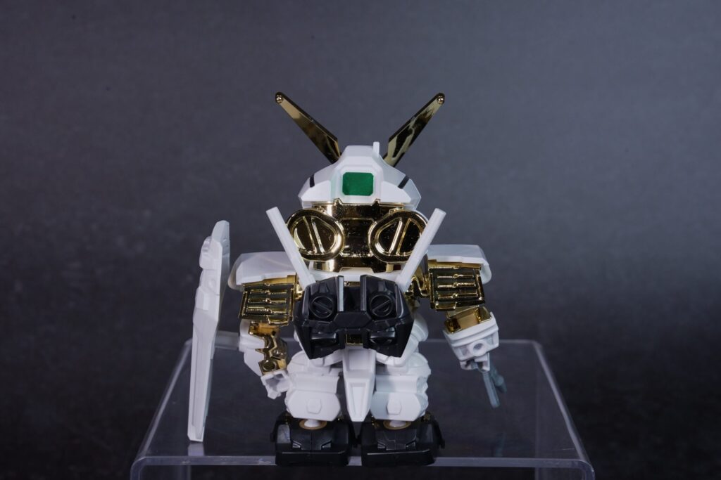 BB戦士299 ガンダムアストレイゴールドフレーム 完成品 各アングル