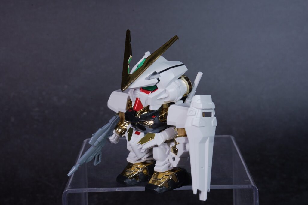 BB戦士299 ガンダムアストレイゴールドフレーム 完成品 各アングル