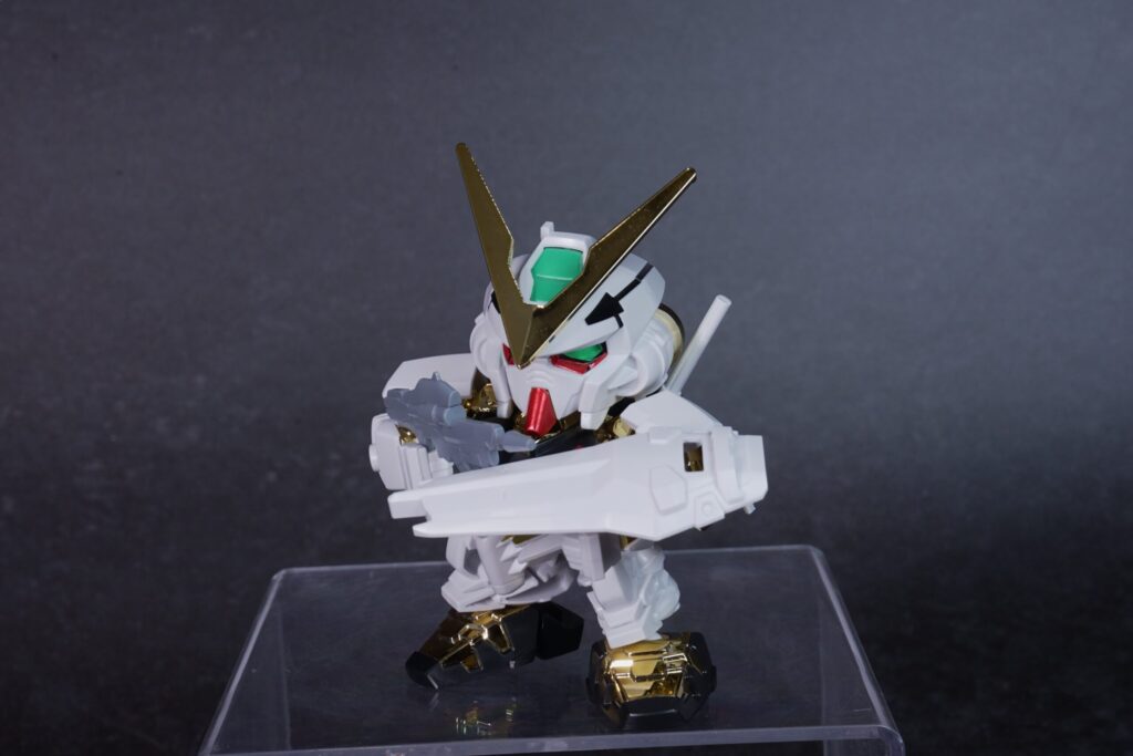 BB戦士299 ガンダムアストレイゴールドフレーム 完成品 各アングル