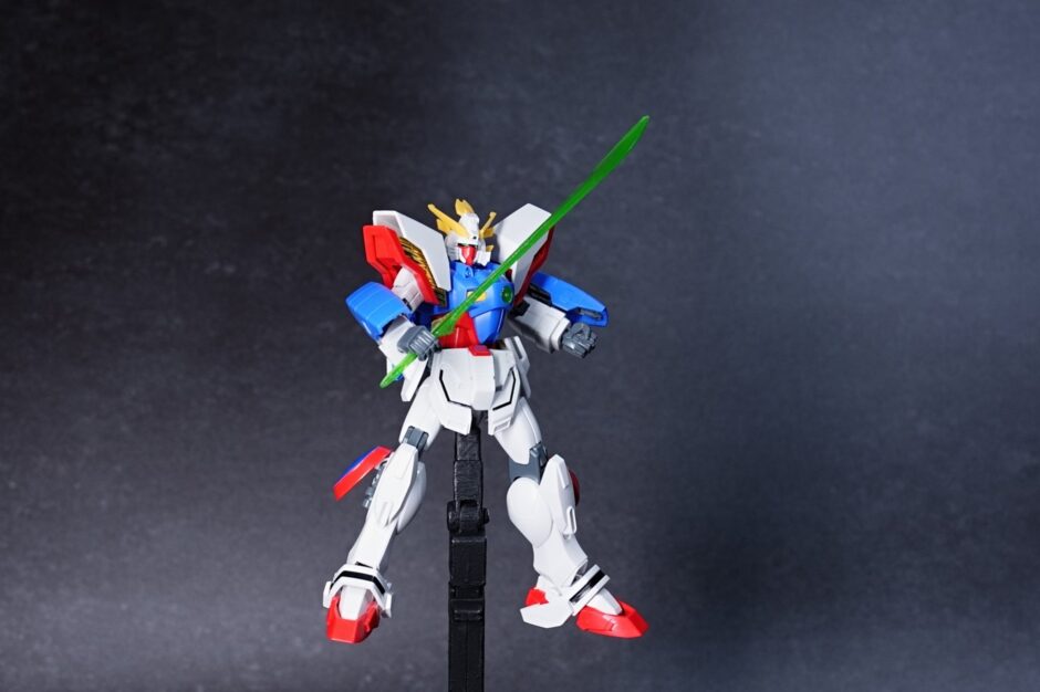 HGFC 1/144 シャイニングガンダム シャイニングフィンガーソードを構えた完成品